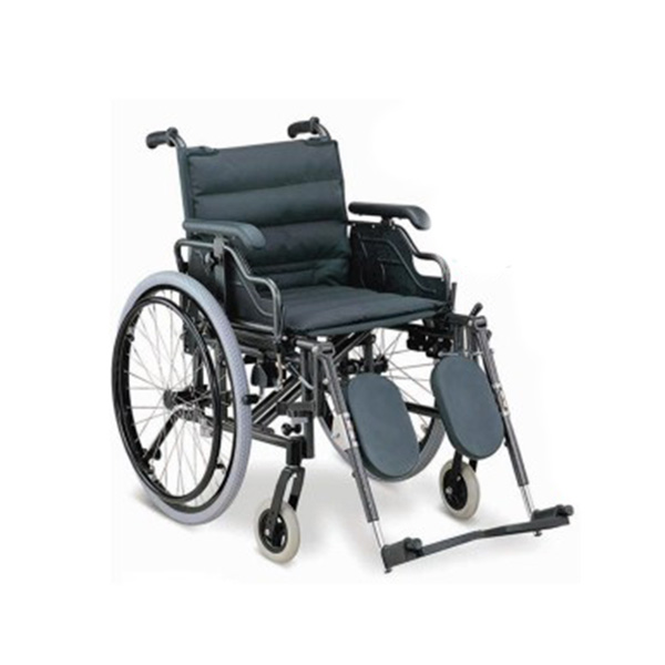 Fauteuil roulant avec soulève jambe en aluminium